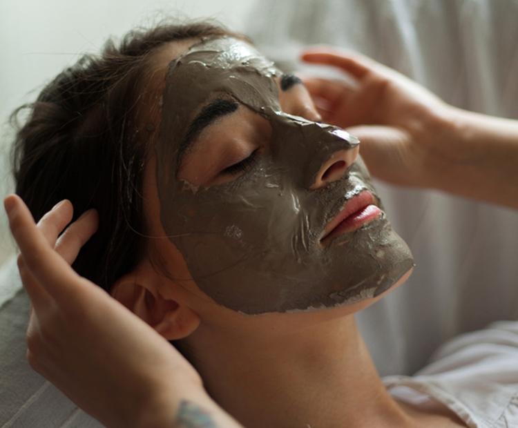 How to Give Yourself a Facial, According to a Master Esthetician